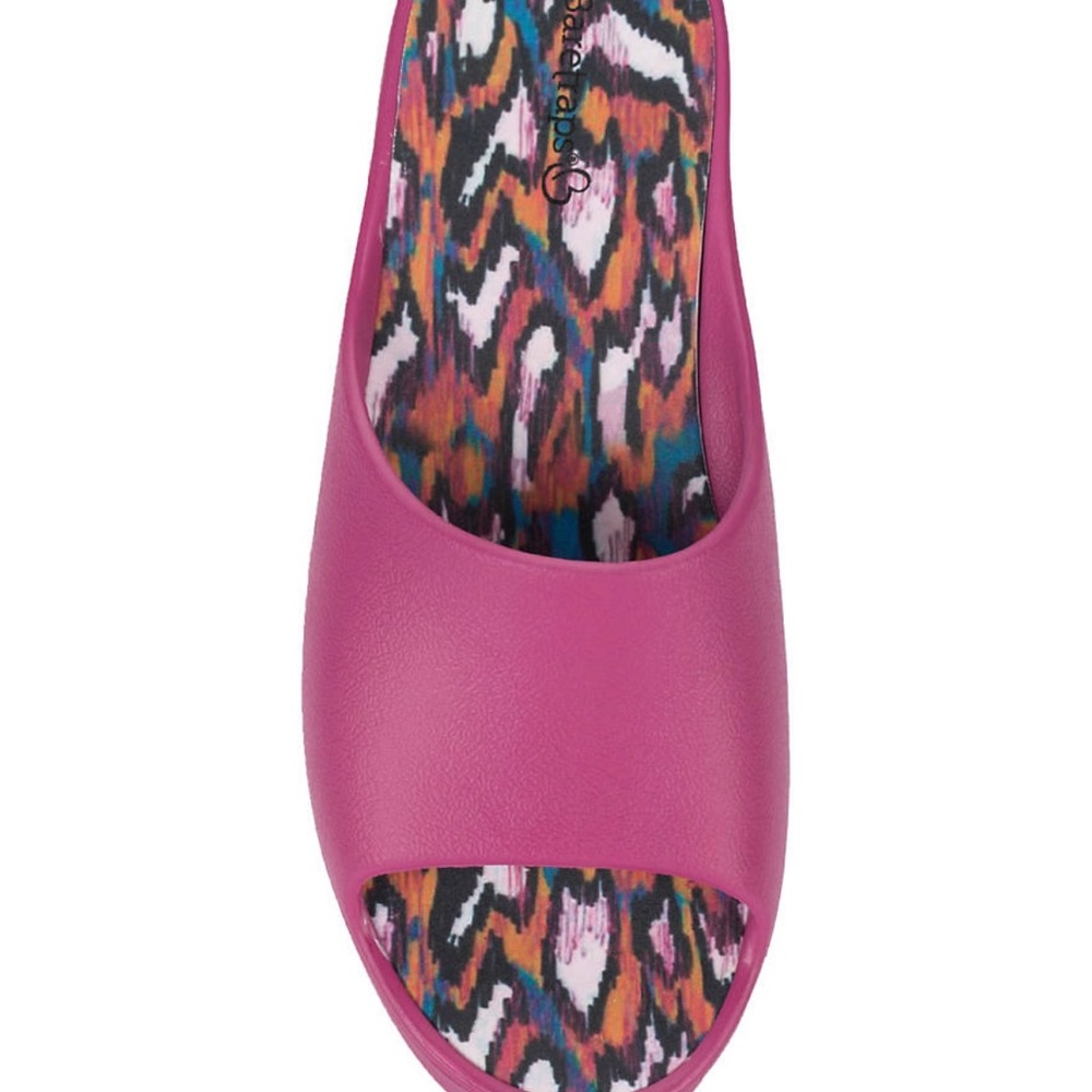 ** Only Size 7 BareTraps Magenta Slip-On Platform Sandals - Picture 4 of 6